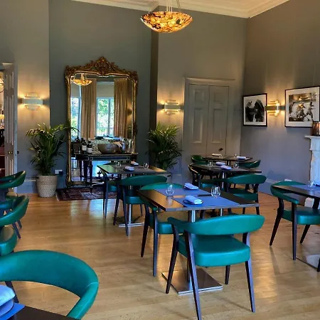 Grays Court 4* York