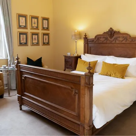 Grays Court Hotel