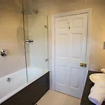 Grays Court 4*