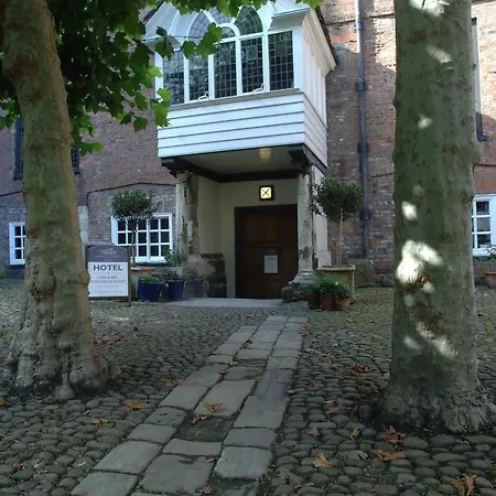 Grays Court